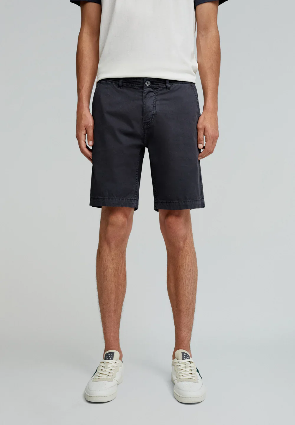 Bermuda Outfitters Lt - Image 3