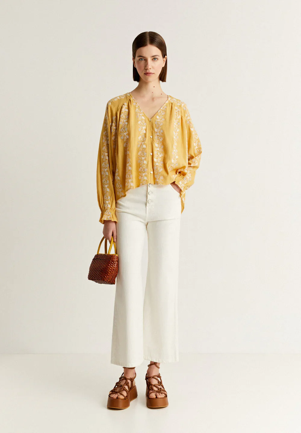 Blusa Mus Emb - Image 3