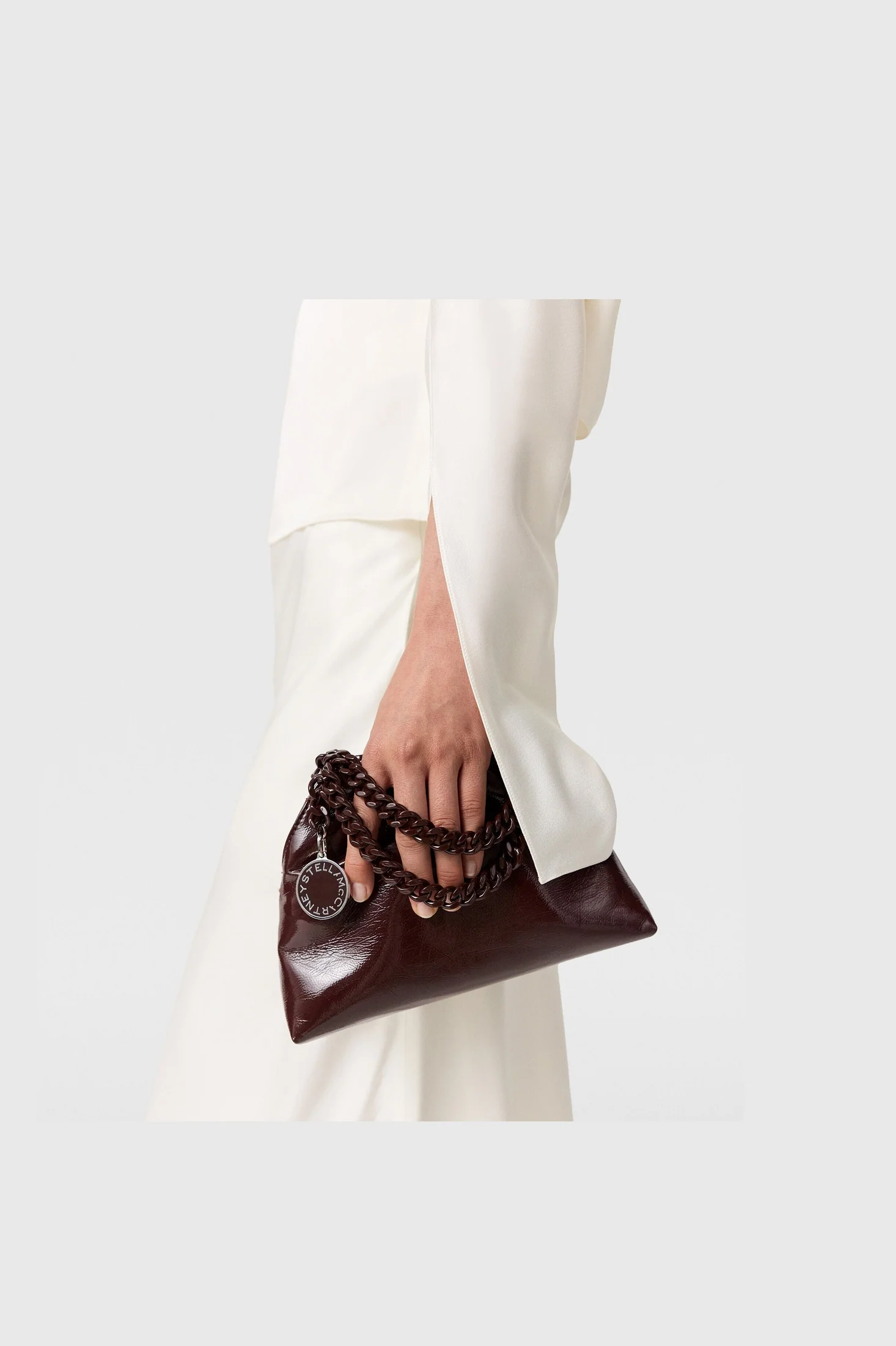 Bolso Mini Falabella Drawstring Crinkled Patent Alter Mat - Image 5
