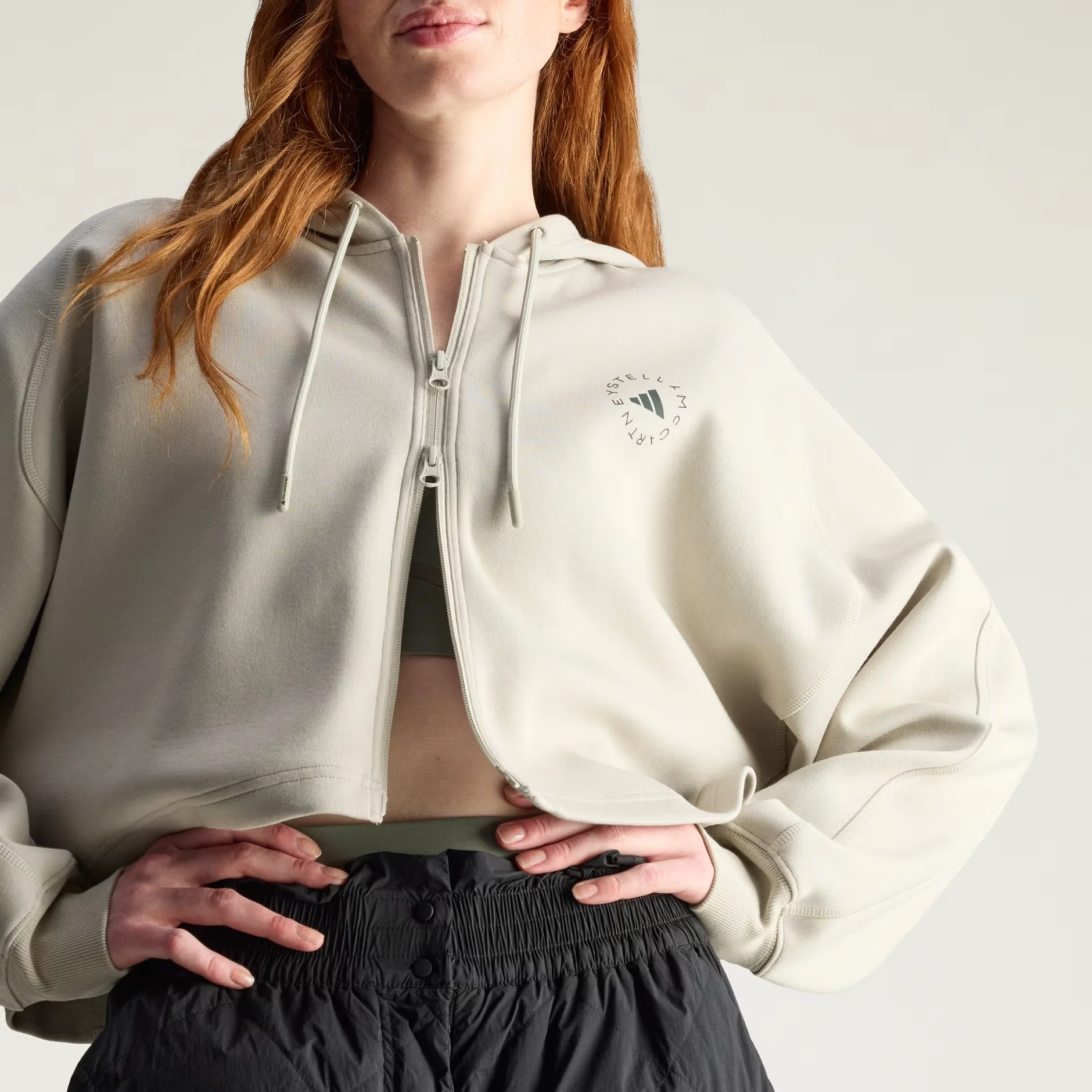 Buzo Con Capucha Corto Adidas By Stella Mccartney - Image 2