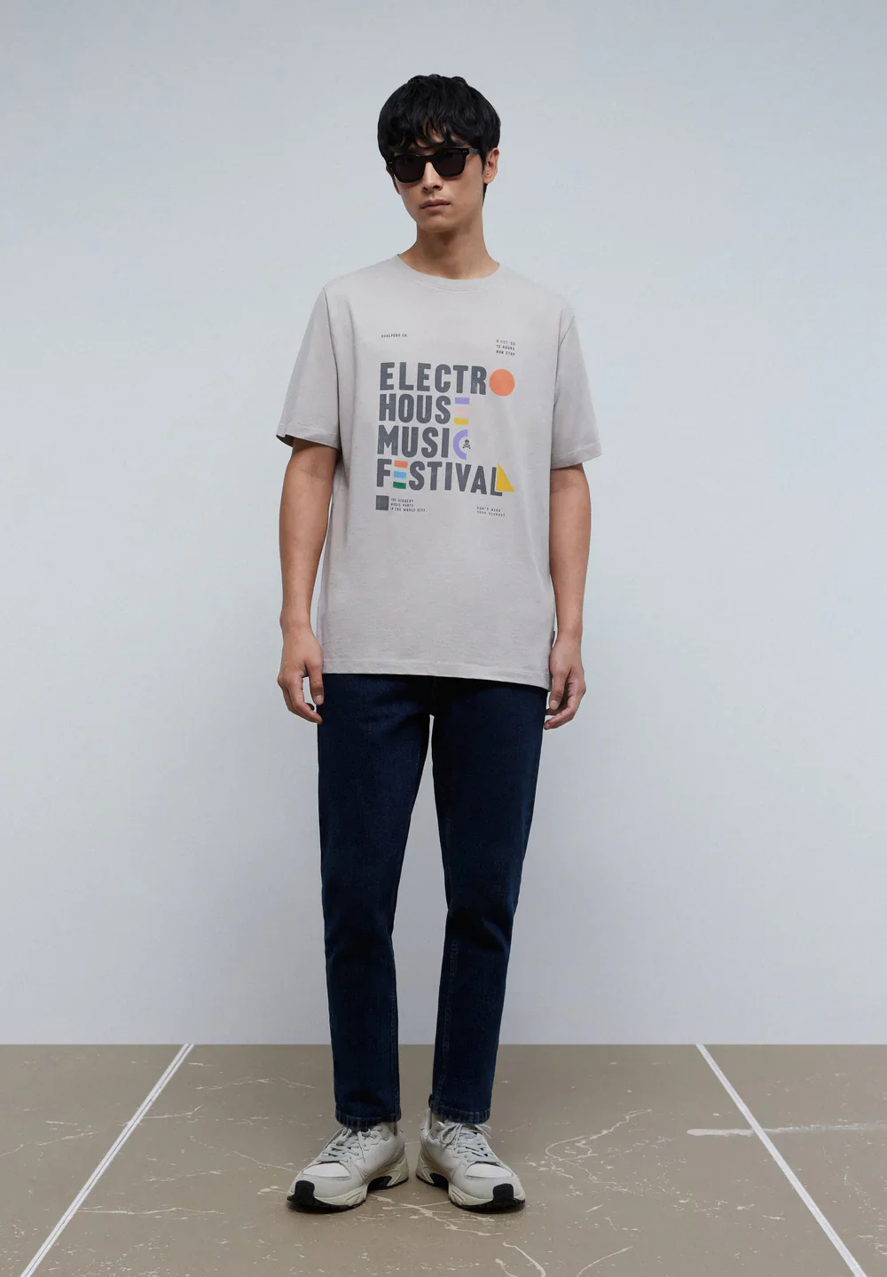 T-Shirt House Tee - Image 3