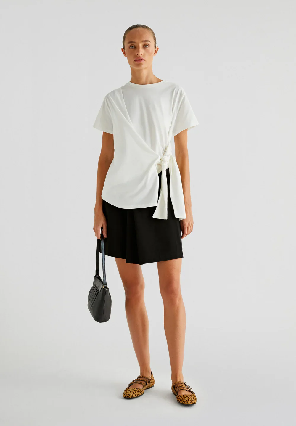 T-Shirt Side Knot Tee - Image 3