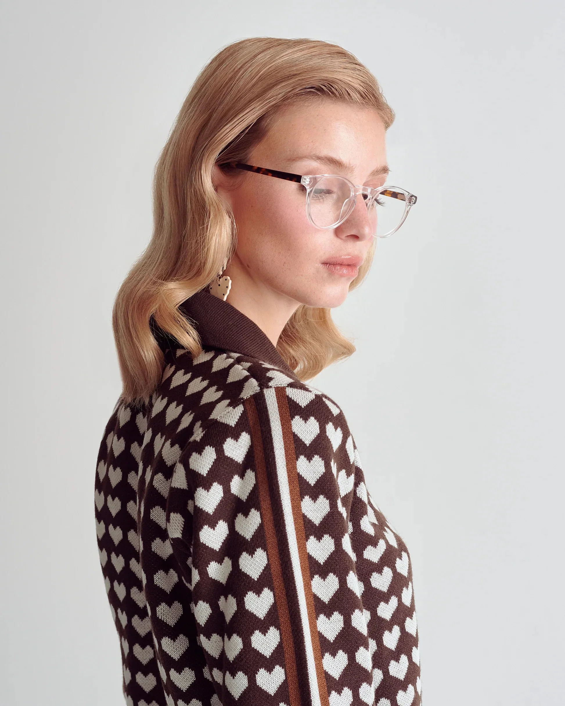 Cardigan Hearth Brown - Image 3