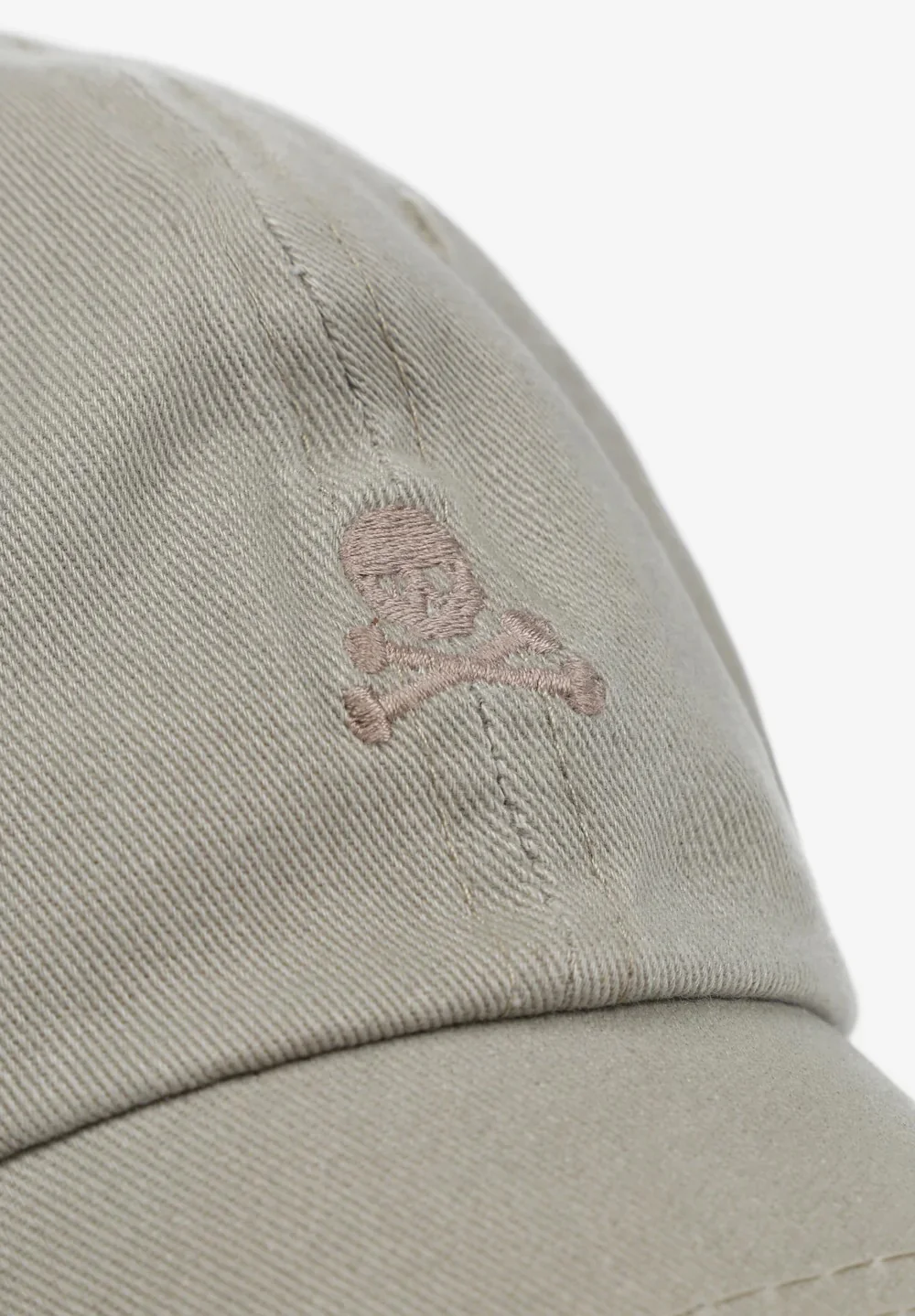 Gorra Calavera Bordada - Image 4