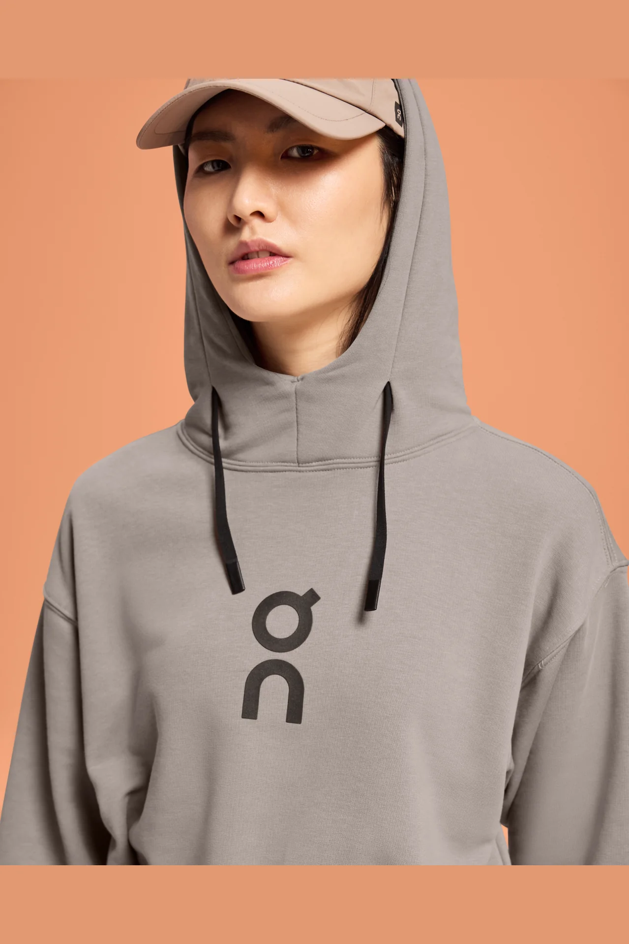 Hoodie On Club Mujer - Image 2