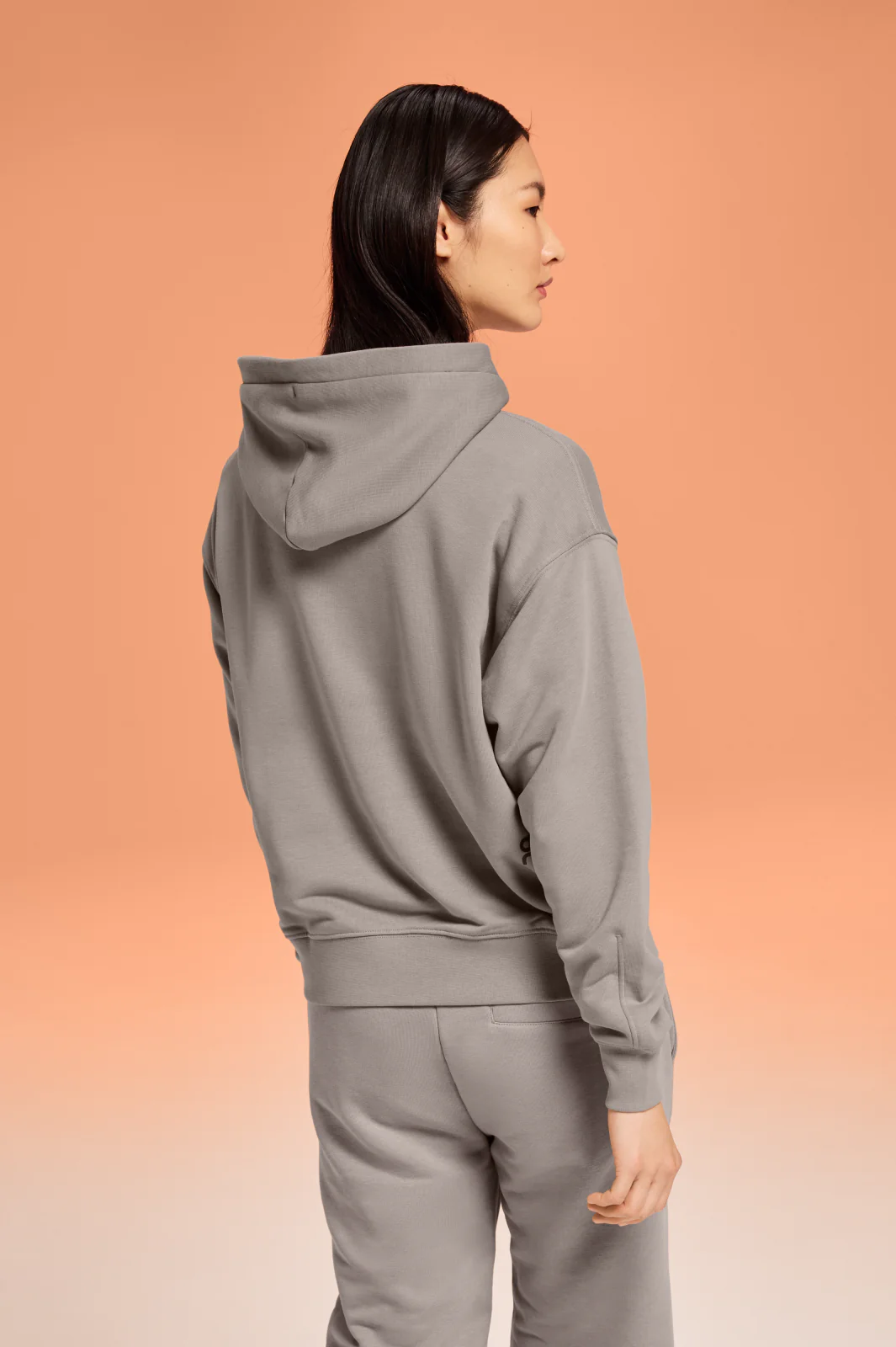 Hoodie On Club Mujer - Image 3