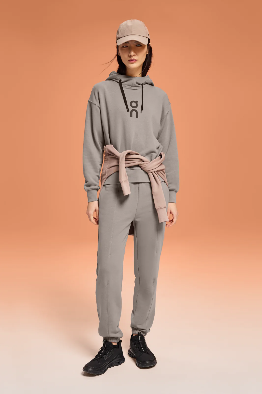 Hoodie On Club Mujer - Image 5
