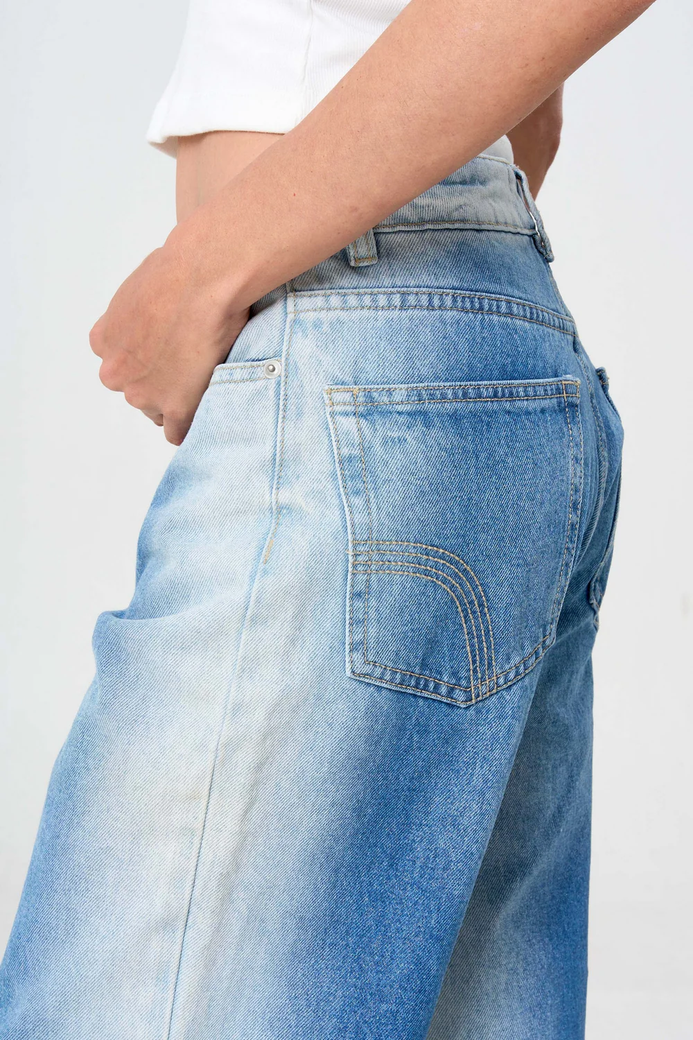 Jean Flare Desgastes Laterales - Image 3