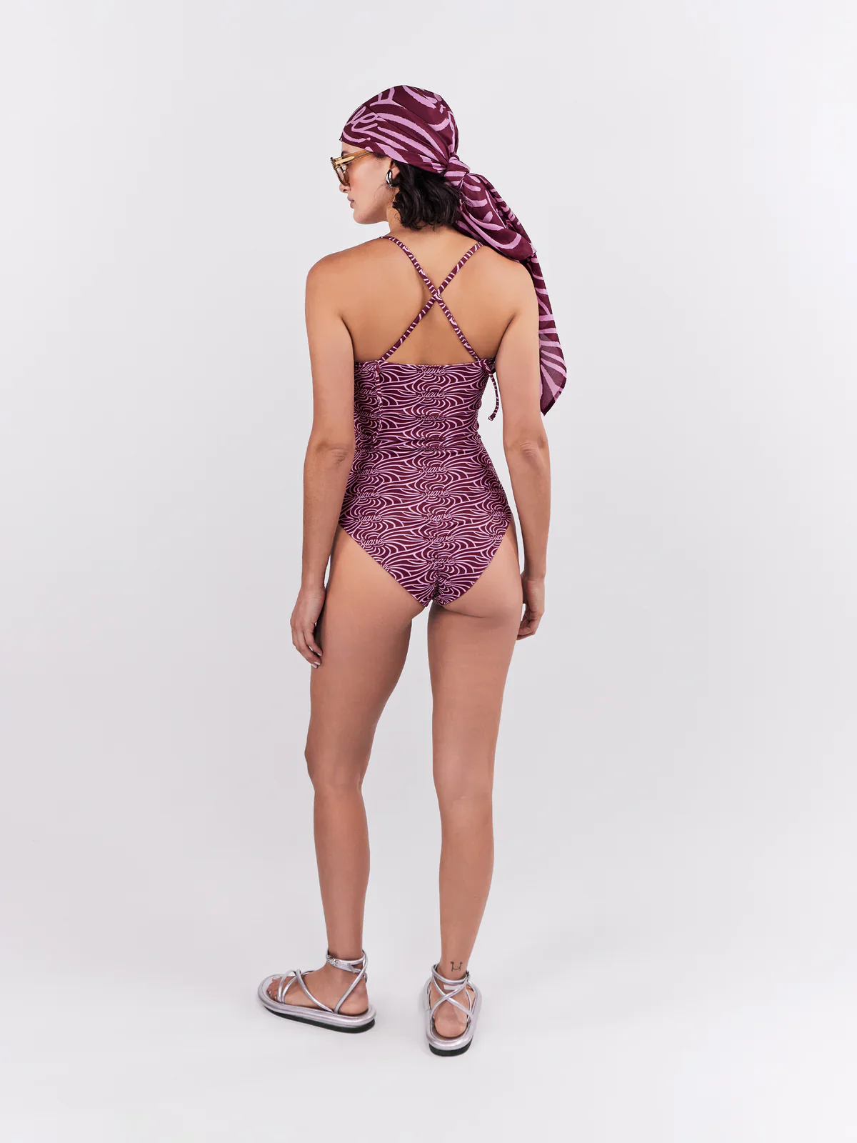One Piece Suave - Image 3