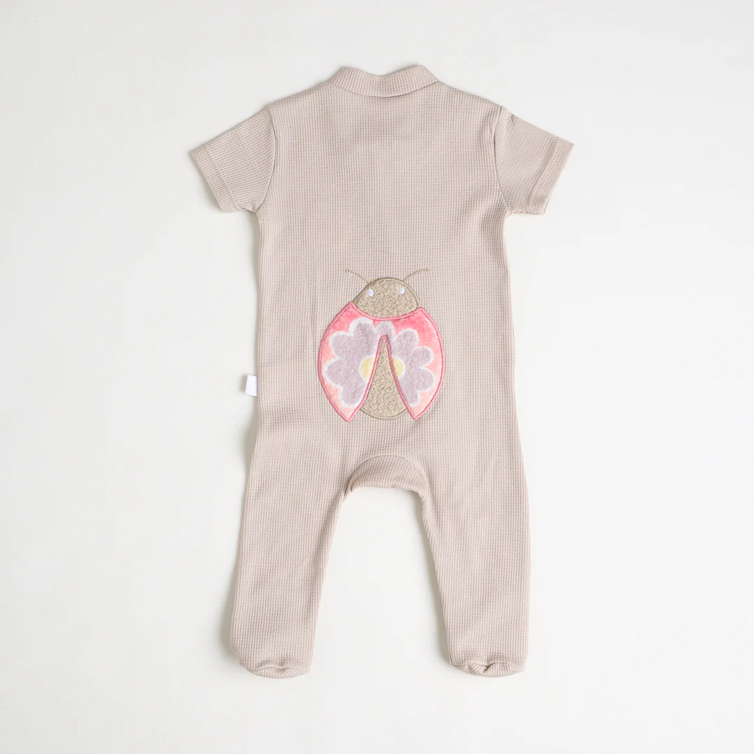 Pijama Floral Mariquita Arena - Image 7