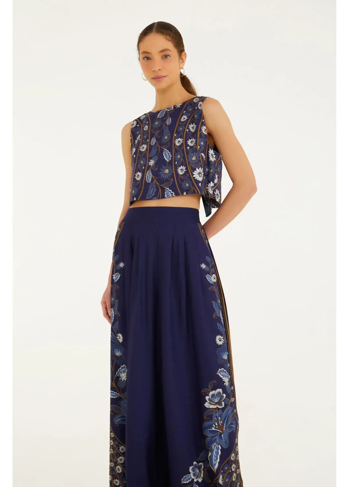 Blusa Regata Cropped Marcelle E - Image 3
