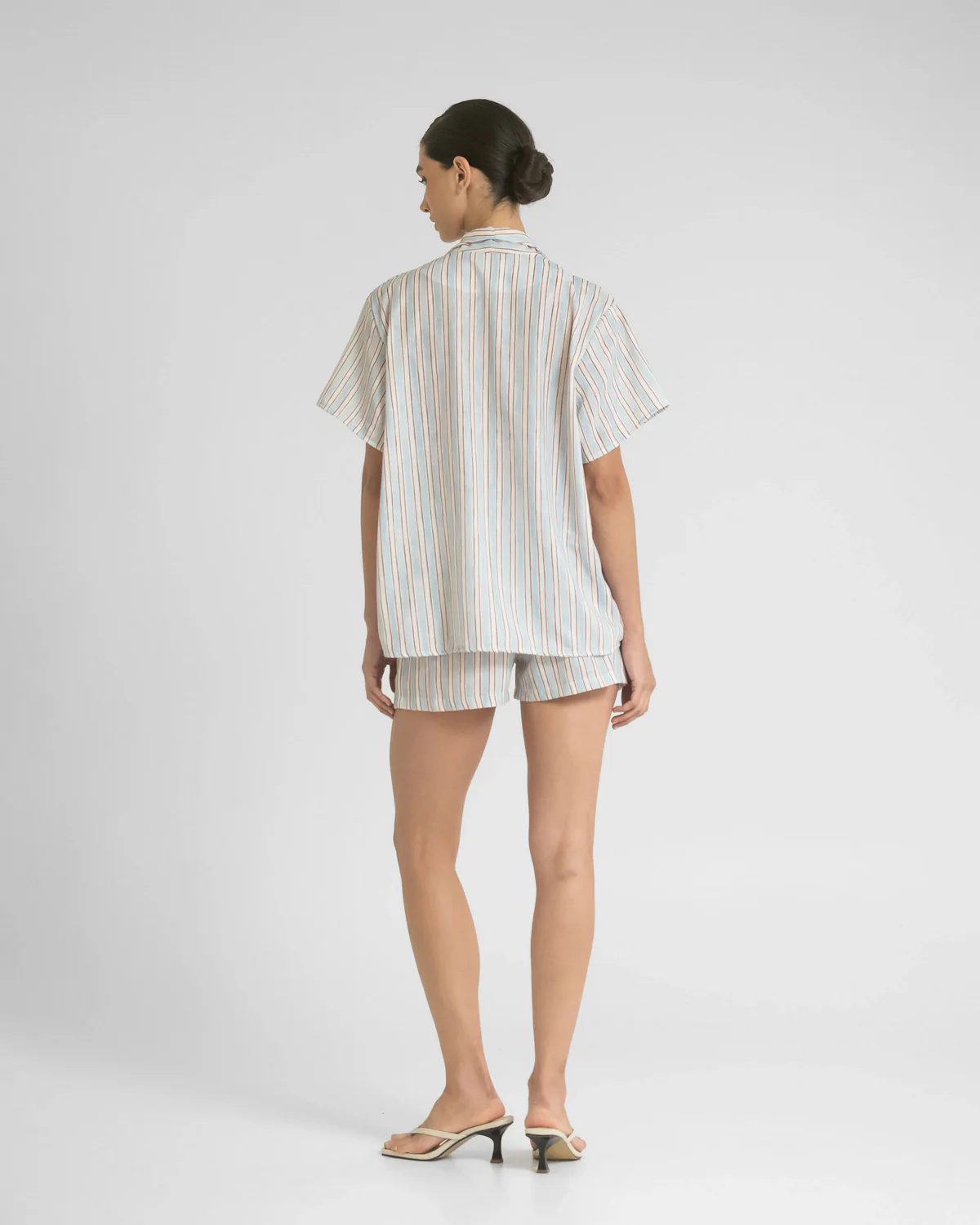 Short Salana - Image 2