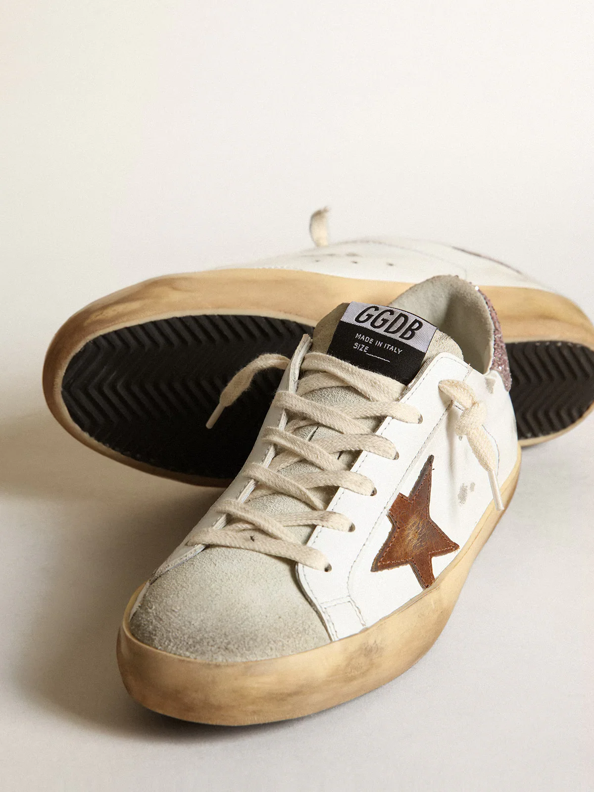 Tenis Golden Goose Super Star Leather Vintage Leath Star Glitter Heel Mujer - Image 2