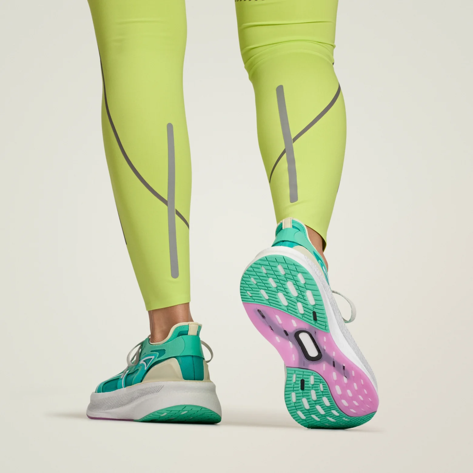 Tenis Adidas by SMC Ultraboost 5 Mujer - Image 10