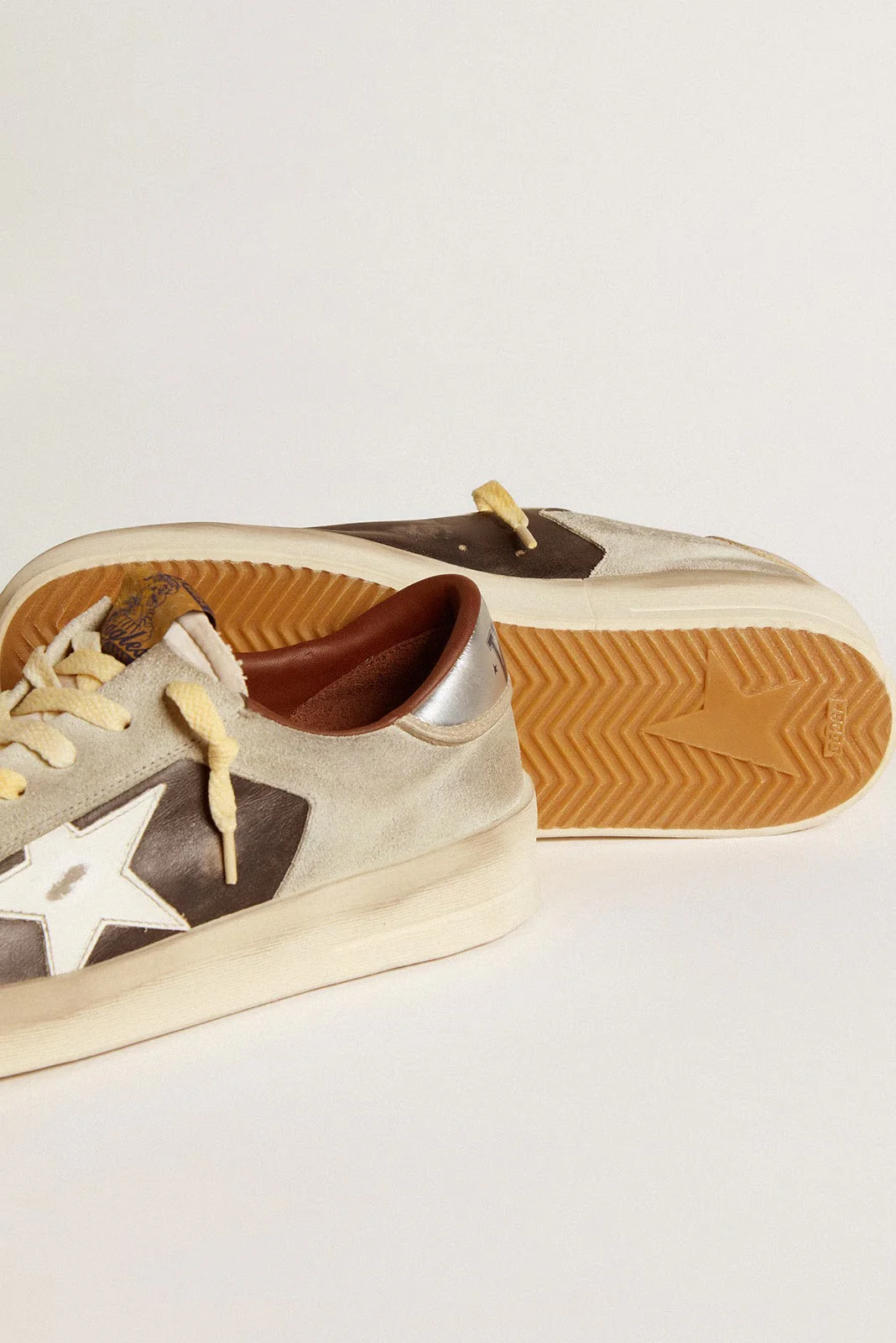 Tenis Golden Goose Stardan Leather  Suede Heel Leather Star Hombre - Image 2