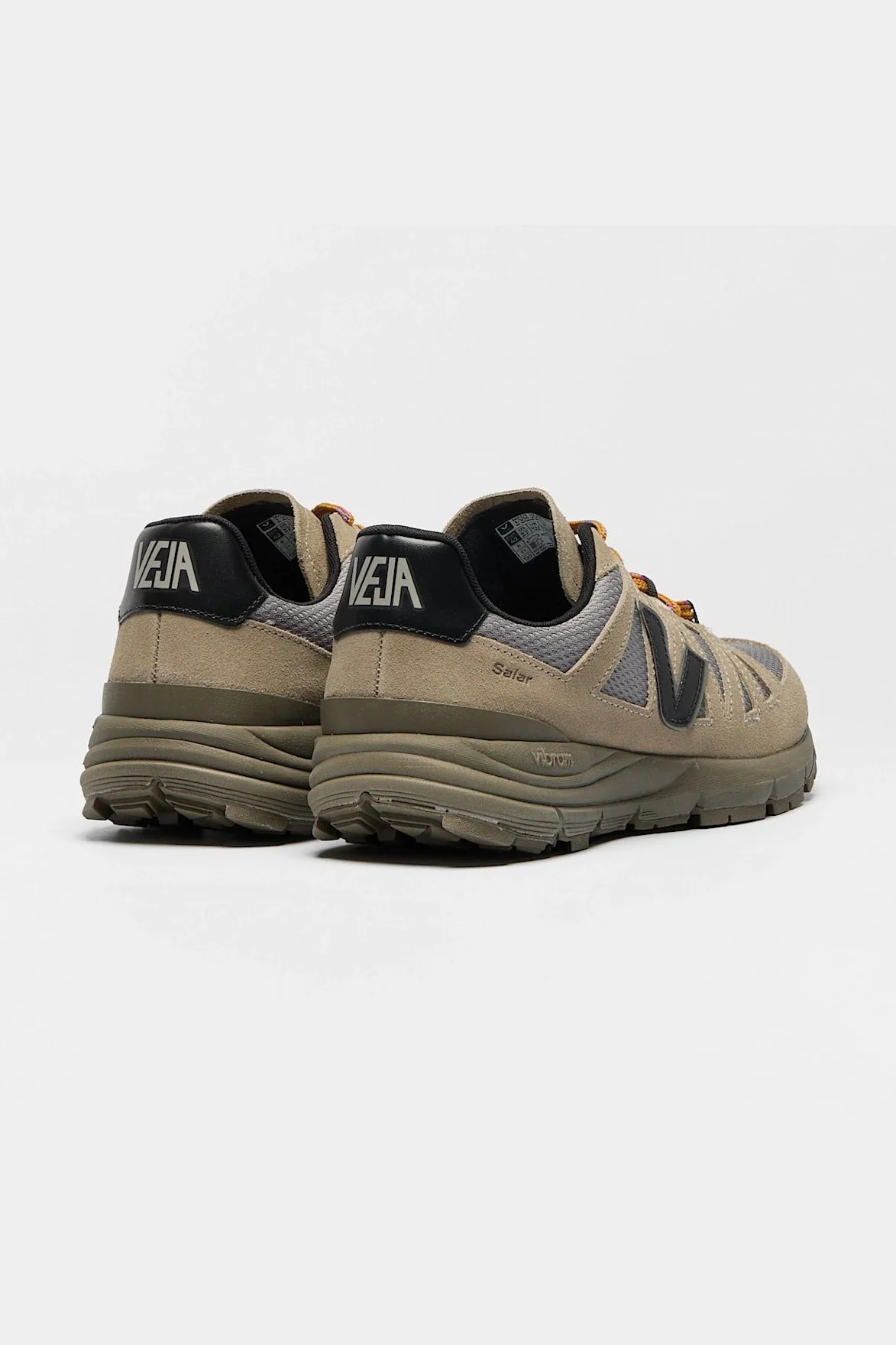 Tenis Veja De Hombre Salar Alveomesh Ardoise Taupe Negro - Image 3