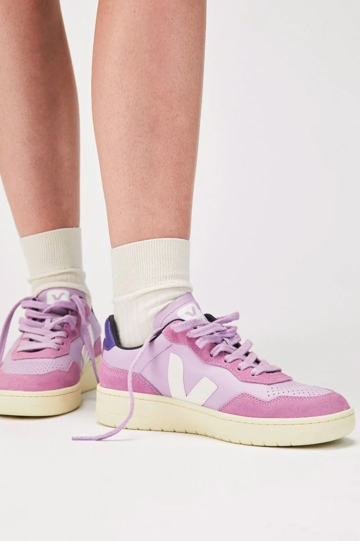 Tenis Veja De Mujer V-90 Ot Leath - Image 4