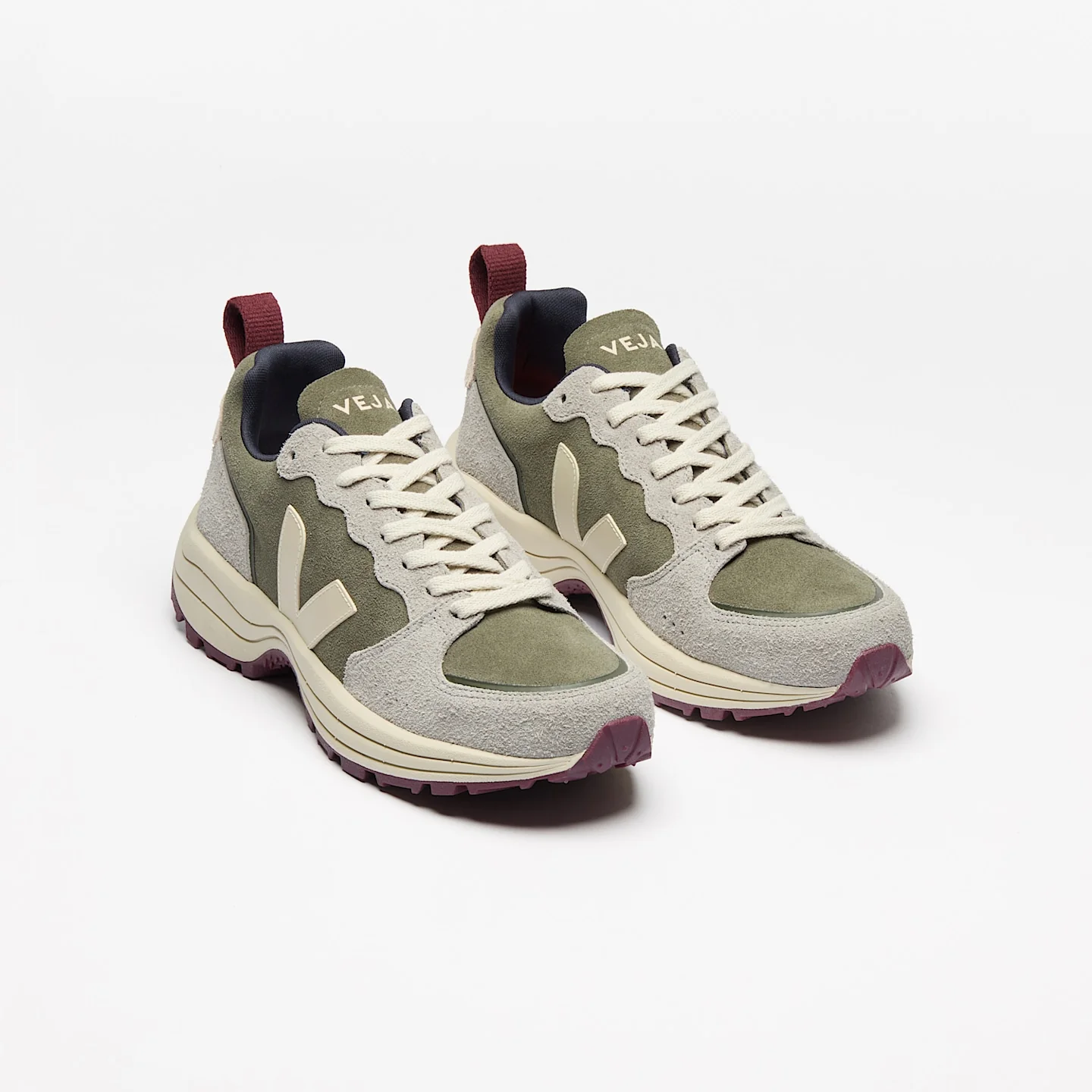 Tenis Veja De Mujer Venturi II Suede - Image 2