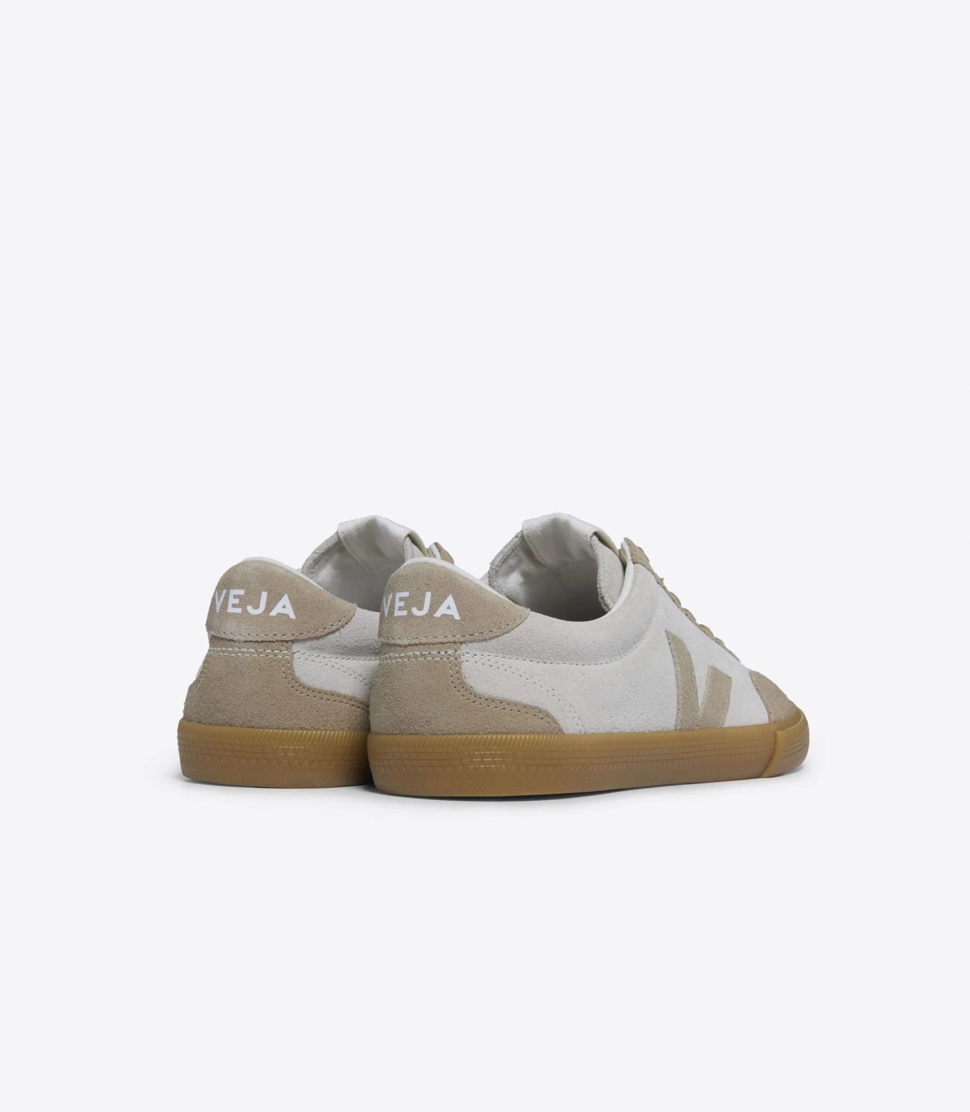 Tenis Veja De Hombre Volley Suede Natural Sahara - Image 3