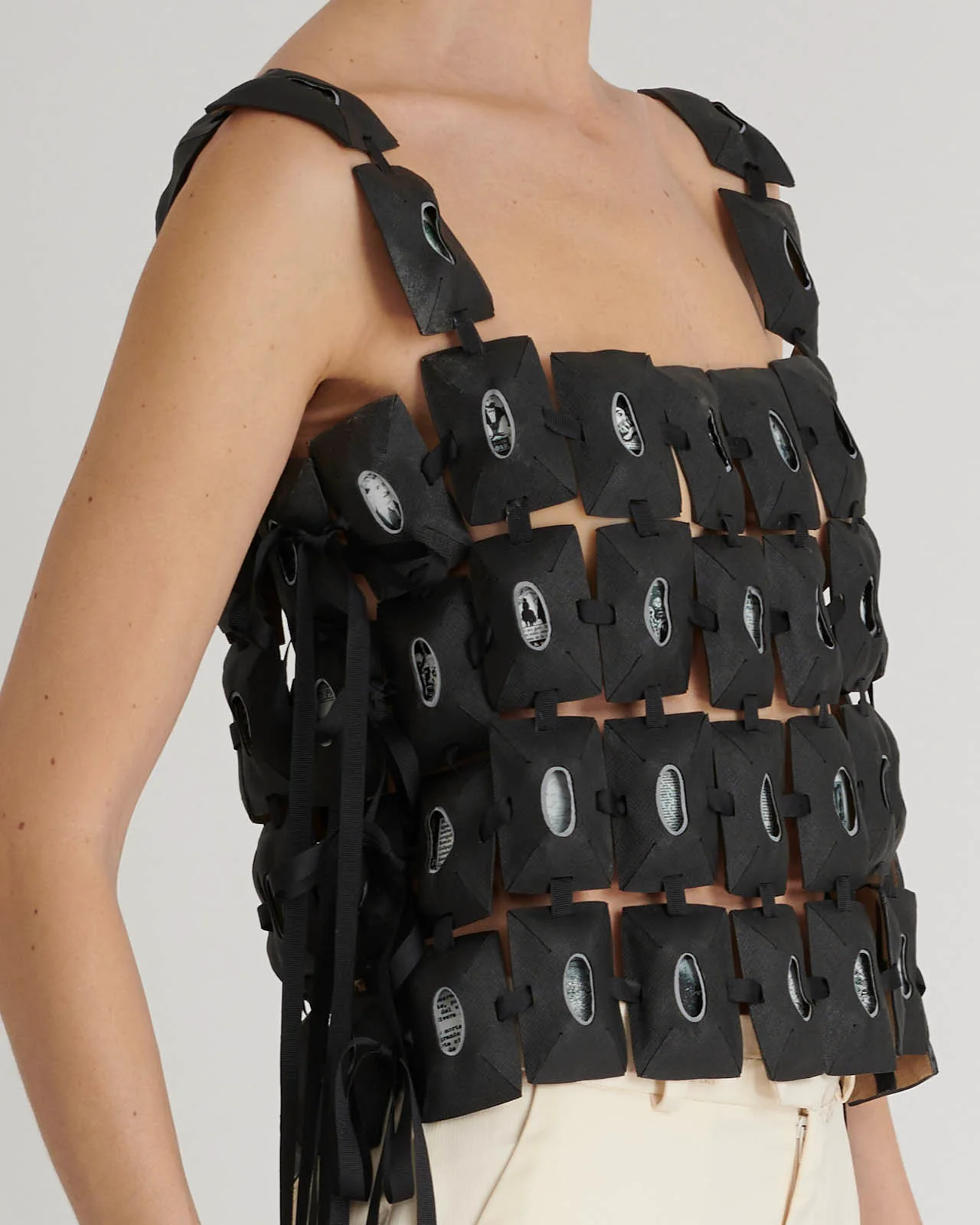 Top Reja Relicario Negro - Image 4