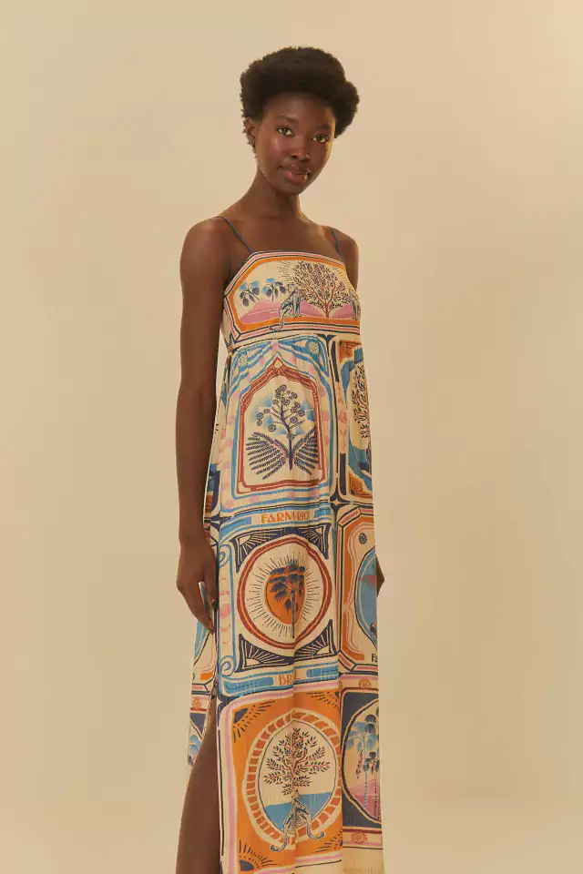 Vestido Con Estampados De Sellos Del Cerrado