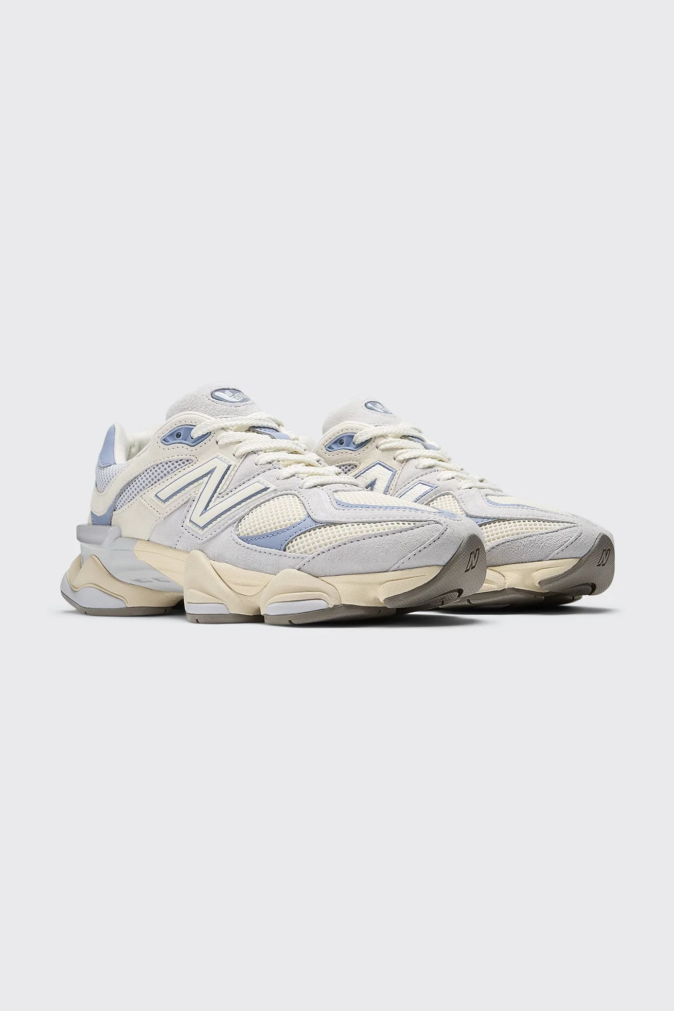 Tenis New Balance 9060 Pearl Grey Mujer - Image 3